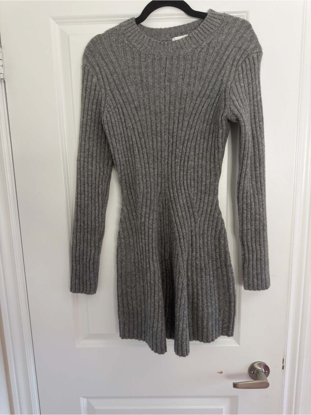 H&M Women's Gray Ribbed Knit Long-Sleeve Dress